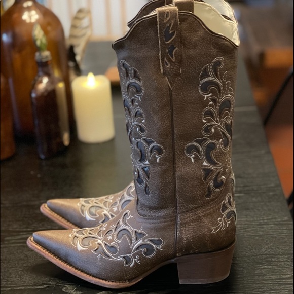 Frye Shoes - J.B. Dillon cowboy boots